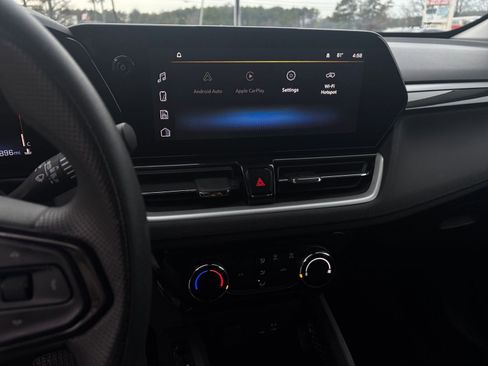 Used 2025 Chevrolet TrailBlazer LT w/ Driver Confidence Package image 22