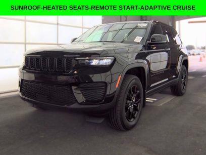 Used 2025 Jeep Grand Cherokee Altitude