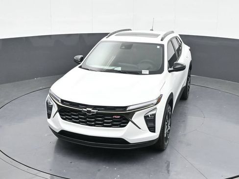 New 2026 Chevrolet Trax RS w/ Sunroof Package FWD image 63