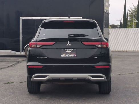 Used 2024 Mitsubishi Outlander SE image 6