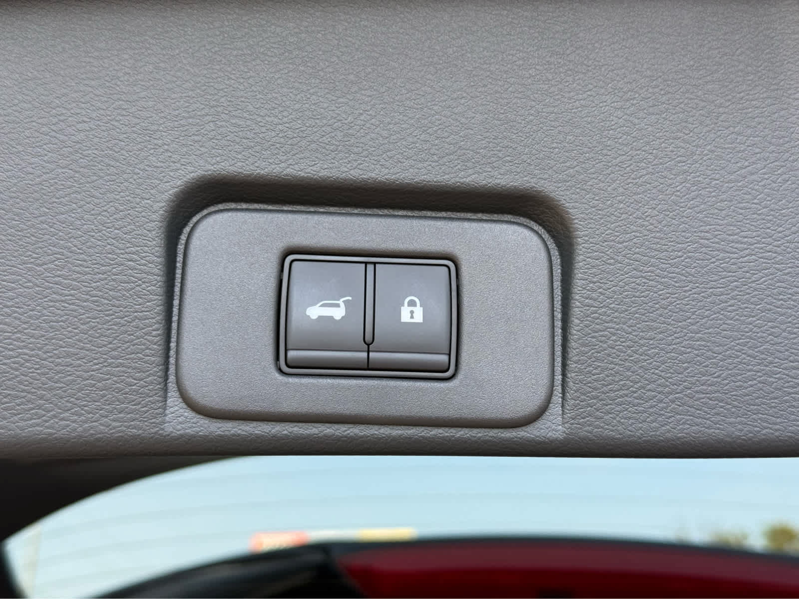 Used 2024 Nissan Rogue SV AWD/4WD image 22