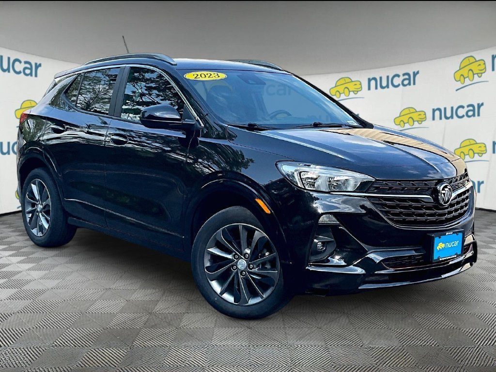 Used 2023 Buick Encore GX Select w/ Sport Touring Package AWD/4WD image 1