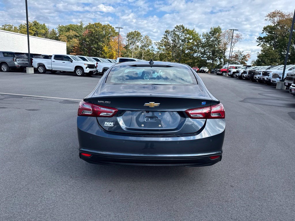 Used 2019 Chevrolet Malibu Hybrid w/ Leather Package FWD image 6