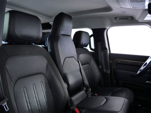 Used 2020 Land Rover Defender 110 S image 12