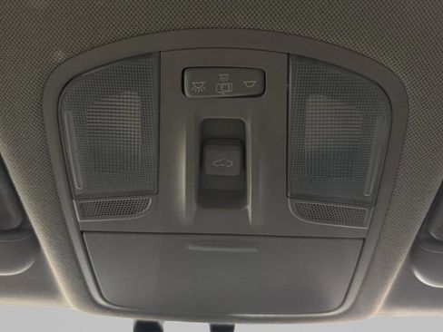 Used 2017 Hyundai Elantra Limited w/ Limited Tech Package 04 image 17