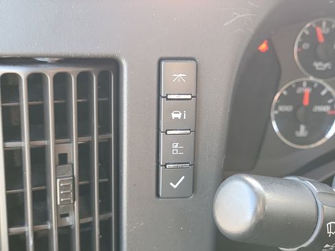 Used 2021 Chevrolet Express 2500 Extended w/ Driver Convenience Package image 26