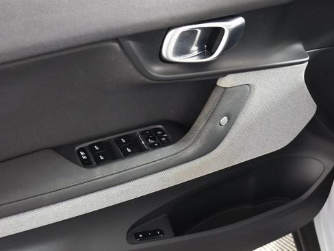 Used 2023 Polestar Polestar 2 w/ Pilot Pack image 15