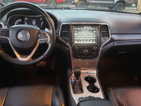 Used 2017 Jeep Grand Cherokee Limited image 7