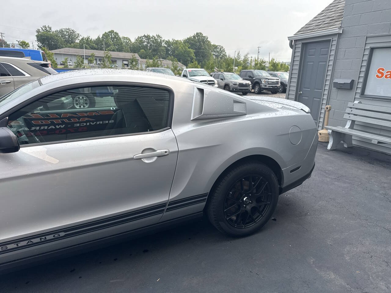 Used 2011 Ford Mustang Coupe w/ 101A Rapid Spec Order Code RWD image 5