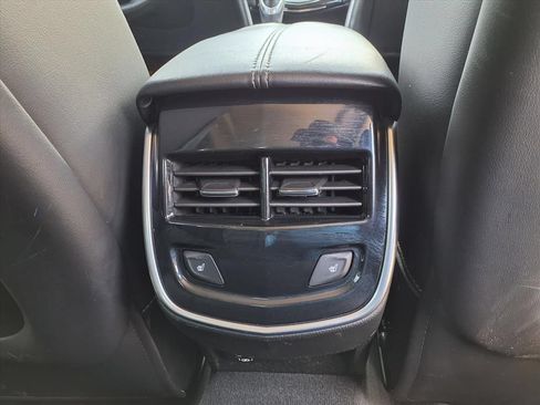 Used 2019 Cadillac XTS Luxury FWD image 14