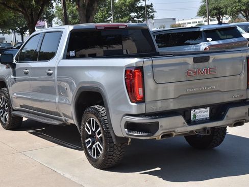 Used 2025 GMC Sierra 1500 AT4 w/ AT4 Premium Package AWD/4WD image 10