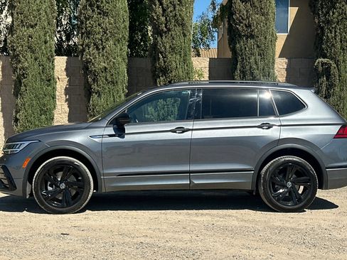 Certified 2024 Volkswagen Tiguan SE R-Line image 7