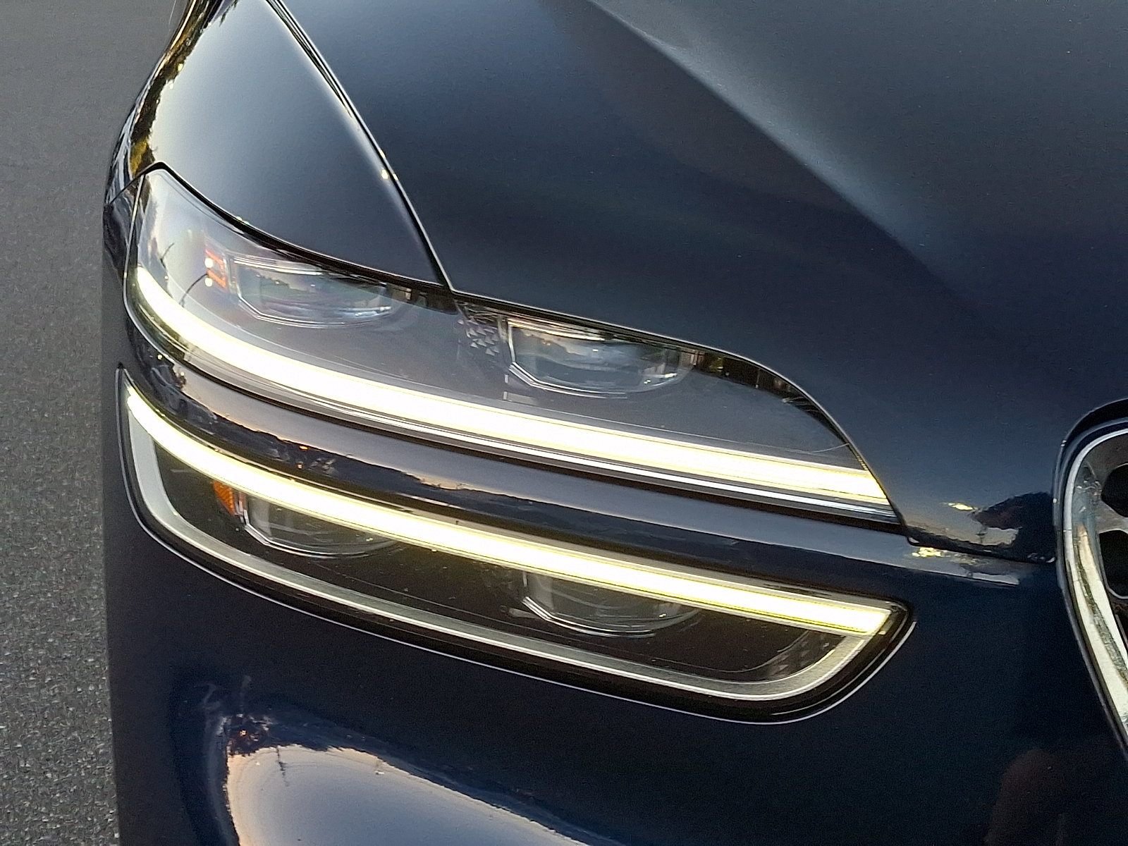 Used 2022 Genesis GV70 2.5T AWD/4WD image 9