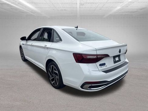 Used 2024 Volkswagen Jetta SEL FWD image 11