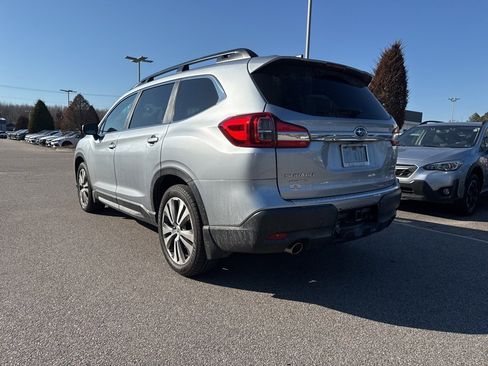 Used 2022 Subaru Ascent Limited w/ Technology Package image 3