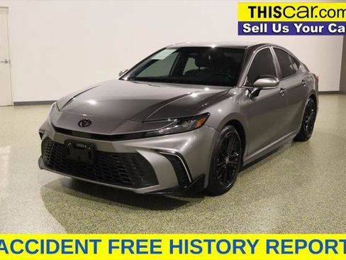 Used 2025 Toyota Camry SE w/ Multimedia Upgrade Package FWD image 3