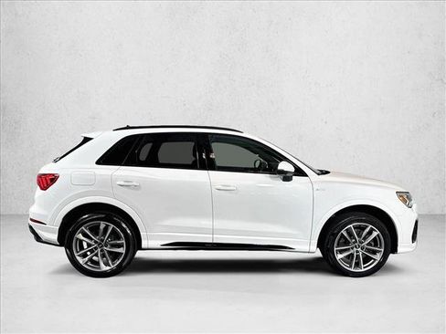 Used 2024 Audi Q3 2.0T Premium Plus w/ Premium Plus Package AWD/4WD image 4