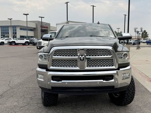 Used 2017 RAM 2500 Laramie w/ Convenience Group AWD/4WD image 3