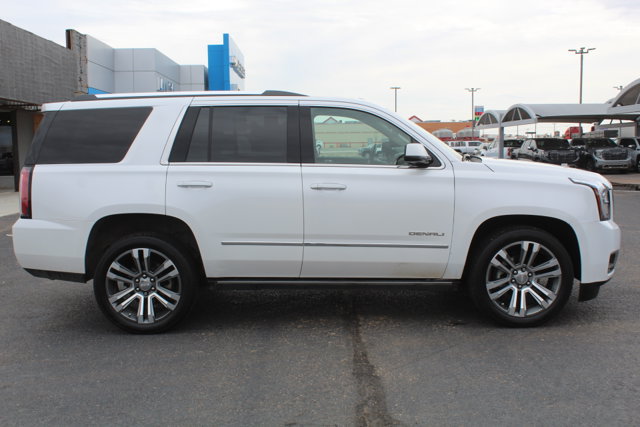 Used 2018 GMC Yukon Denali w/ Denali Ultimate Package AWD/4WD image 2