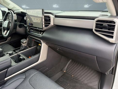 Used 2024 Toyota Tundra Limited image 22