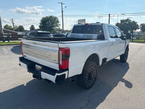 Used 2023 Ford F250 Platinum AWD/4WD image 3