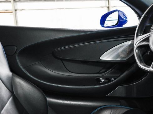 Used 2020 McLaren GT image 36