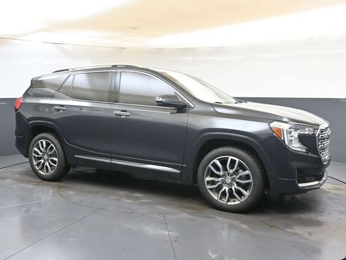Used 2022 GMC Terrain Denali image 7