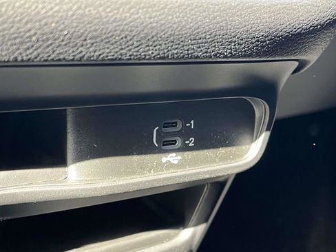 New 2026 Chrysler Voyager LX image 23