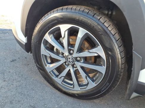 Certified 2023 Toyota Corolla Cross XLE w/ Convenience Package image 7