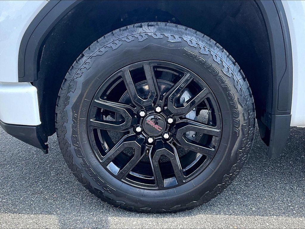 Used 2024 GMC Sierra 1500 Elevation AWD/4WD image 7