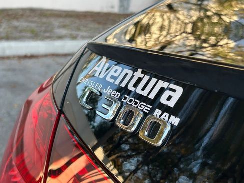 Used 2025 Mercedes-Benz C 300 4MATIC Sedan image 48