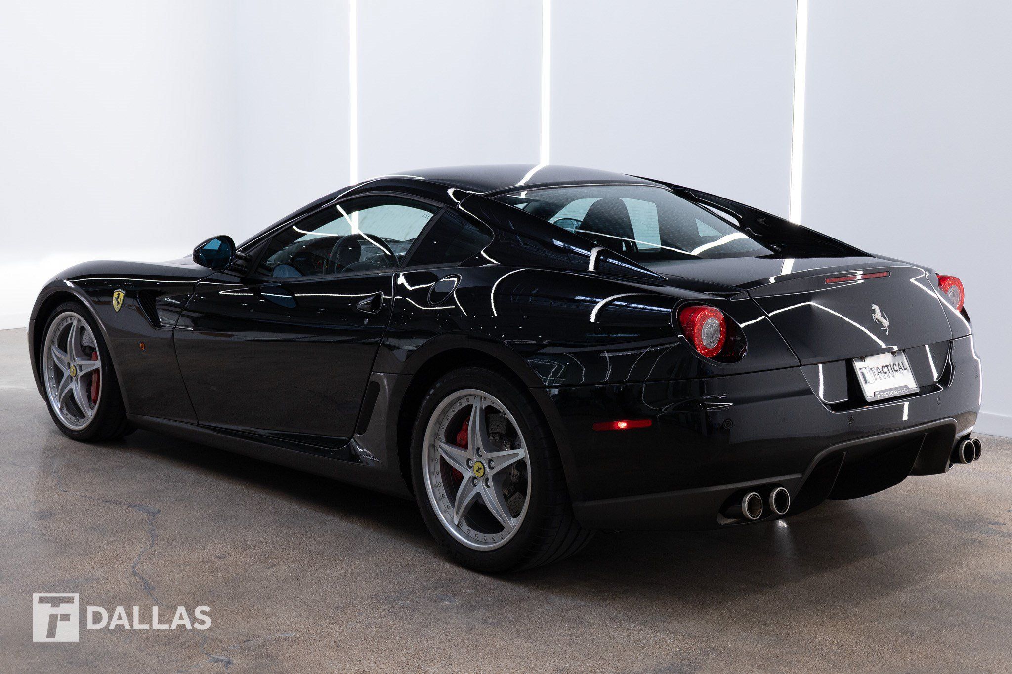 Used 2007 Ferrari 599 GTB Fiorano RWD image 11