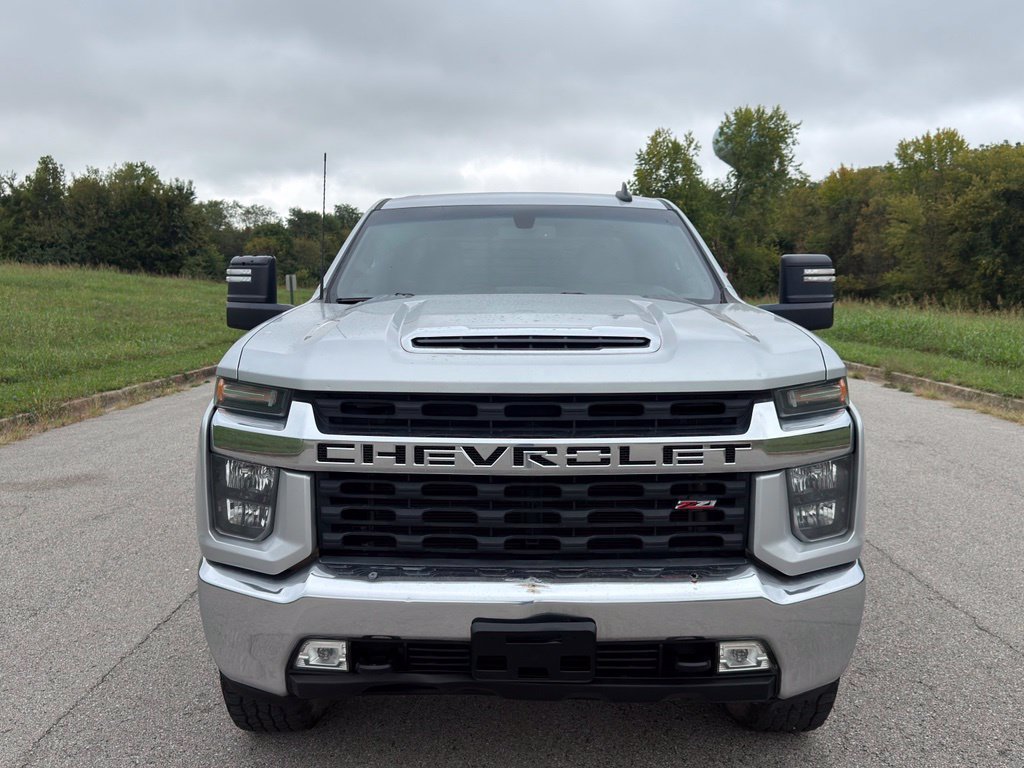 Used 2022 Chevrolet Silverado 2500 LT w/ Convenience Package AWD/4WD image 3