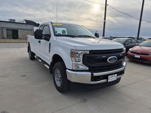 Used 2021 Ford F250 XL w/ Power Equipment Group image 3