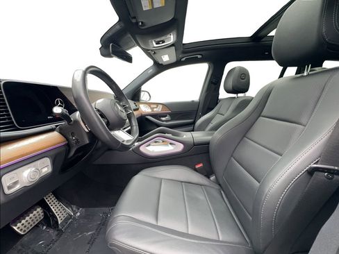 Used 2025 Mercedes-Benz GLS 450 4MATIC image 21