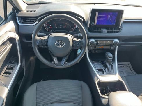 Used 2025 Toyota RAV4 LE AWD/4WD image 25