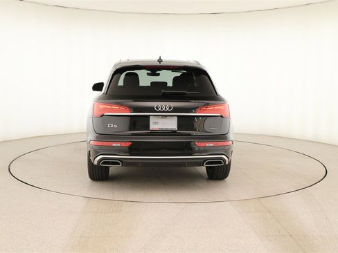 Certified 2023 Audi Q5 2.0T Premium w/ Convenience Package image 5