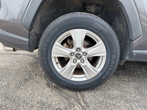 Used 2020 Toyota RAV4 XLE image 25