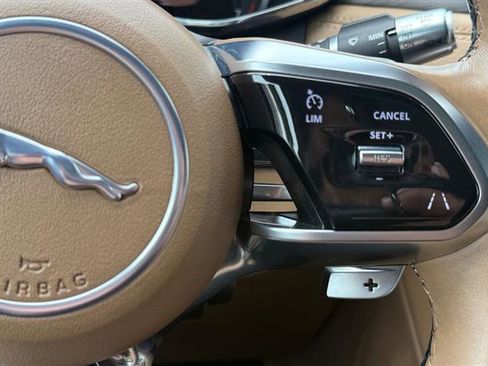 Used 2022 Jaguar F-PACE S AWD/4WD image 29