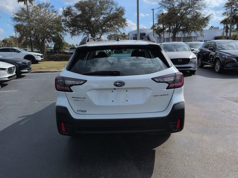 Used 2021 Subaru Outback 2.5i image 5