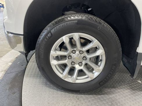 Certified 2023 Chevrolet Silverado 1500 LT AWD/4WD image 10