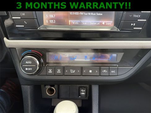 Used 2016 Toyota Corolla LE image 19