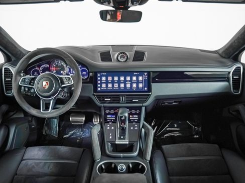Certified 2023 Porsche Cayenne GTS AWD/4WD image 15