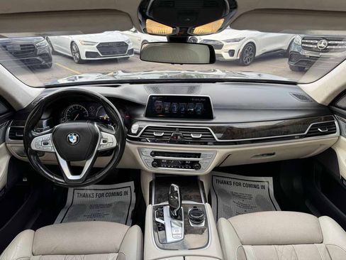 Used 2017 BMW 750i xDrive AWD/4WD image 21