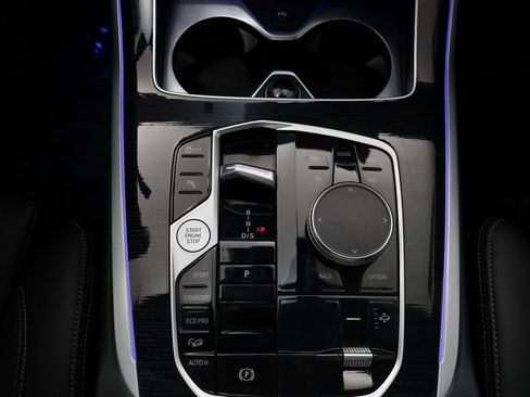 Certified 2023 BMW X7 xDrive40i w/ M Sport Package image 12