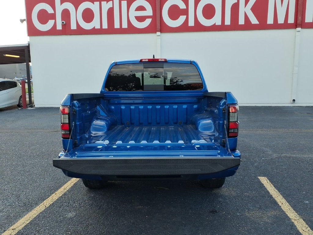 Used 2024 Nissan Frontier Pro-X RWD image 21