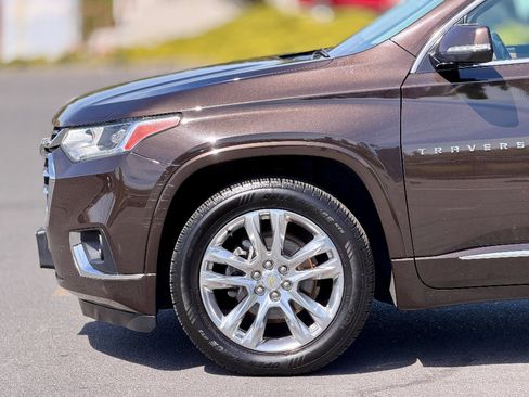 Used 2019 Chevrolet Traverse High Country AWD/4WD image 21