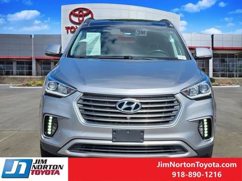 Used 2017 Hyundai Santa Fe Limited w/ Cargo Package AWD/4WD image 2