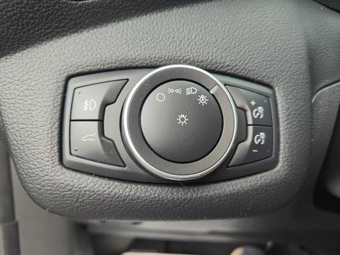 Used 2018 Ford Escape SEL FWD image 13