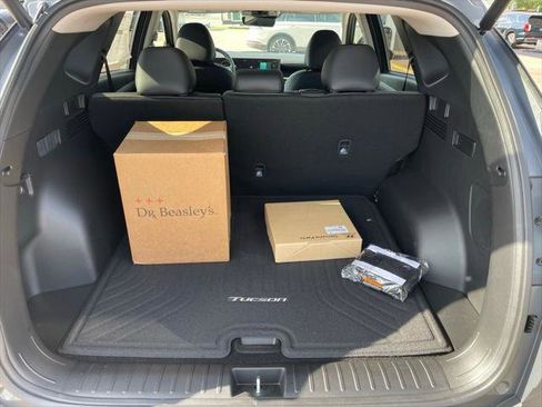 Used 2025 Hyundai Tucson Limited image 40